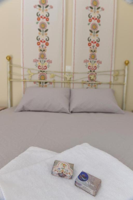 Oisyra Boutique Suites Ermoupoli Exteriör bild